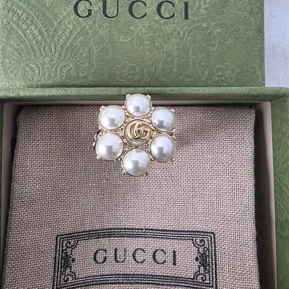 Auth Gucci Pearl Double GG Ring - Picture 2 of 9